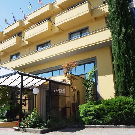 Hotel Cristallo di La Rosetta Srl-3